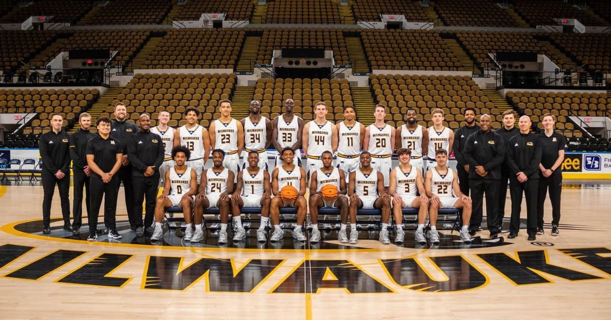 Milwaukee Panthers Men's Basketball Roster Team